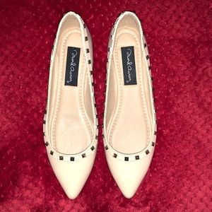 Pointed toe studded nude flats